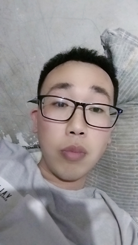 喜欢比我大的女人的第一张照片--淄博相亲服务中心