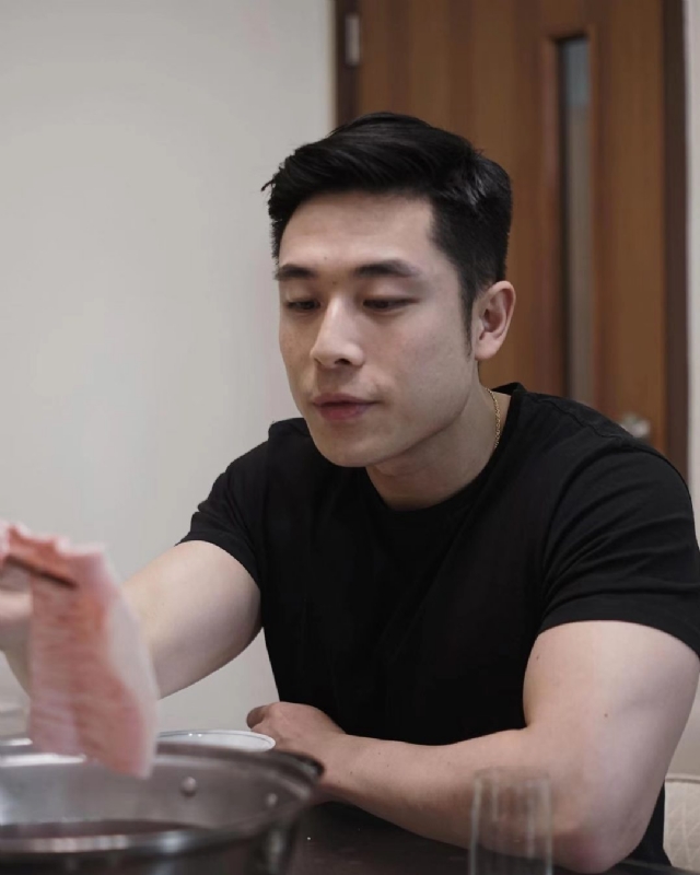 李浩泓的第一张照片--淄博相亲服务中心