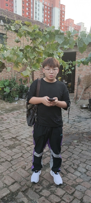 辛禹的第二张照片--淄博相亲服务中心