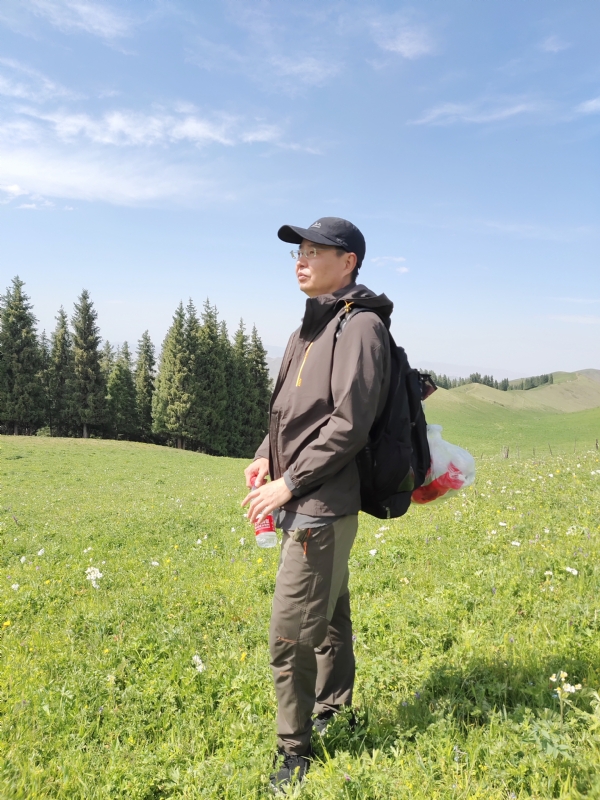 野丁的第一张照片--淄博相亲服务中心