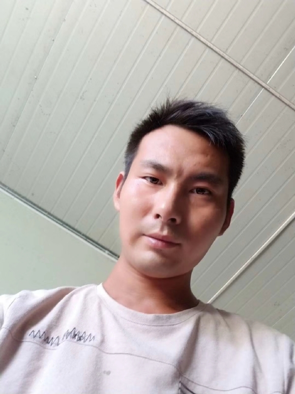 快乐肥宅水的第一张照片--淄博相亲服务中心