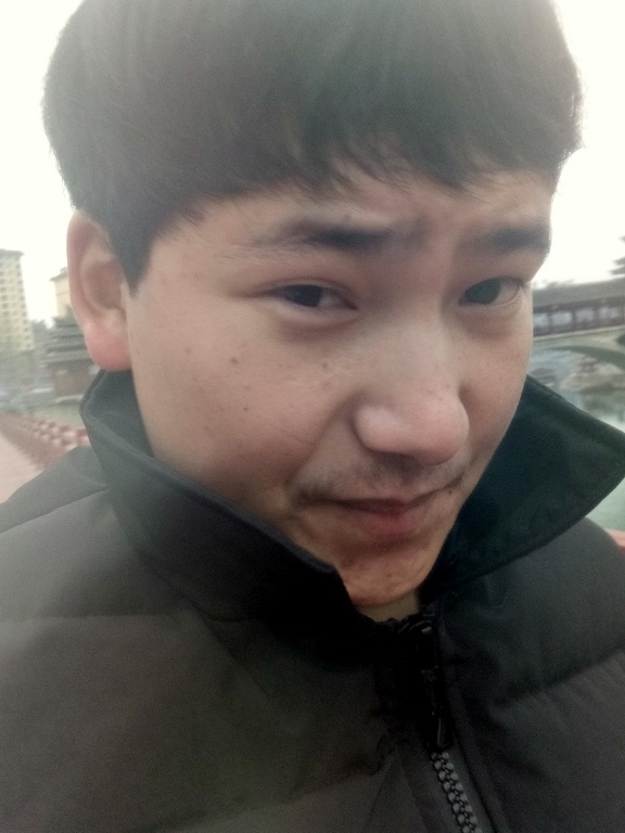 侗族青年作家超超的第二张照片--淄博相亲服务中心