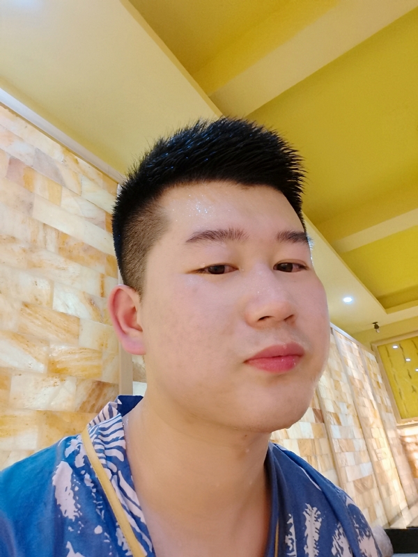 六月与阿十二的第一张照片--淄博相亲服务中心