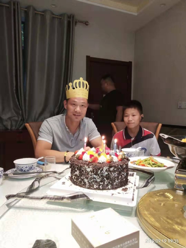 孤独的狼的第一张照片--淄博相亲服务中心