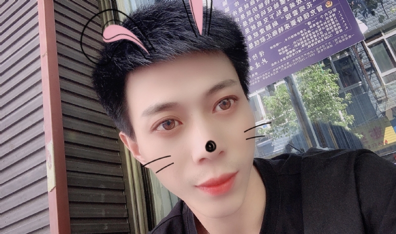 酒伴你的第一张照片--淄博相亲服务中心