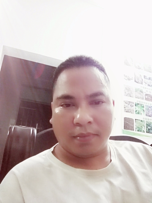 小叔也有爱的第一张照片--淄博相亲服务中心