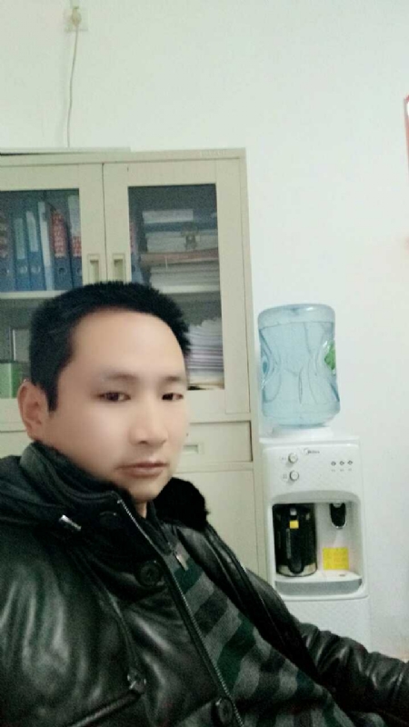 蓝色棒棒糖的第一张照片--淄博相亲服务中心