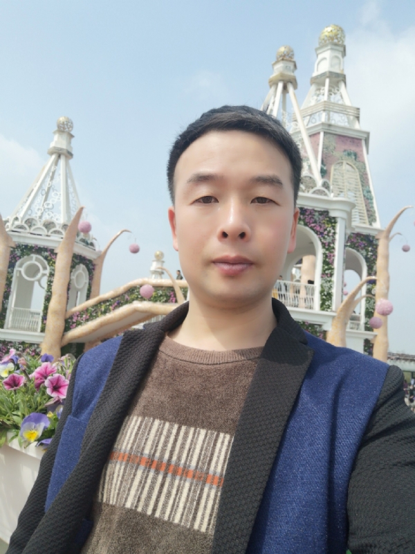 黎明的天空的第一张照片--淄博相亲服务中心