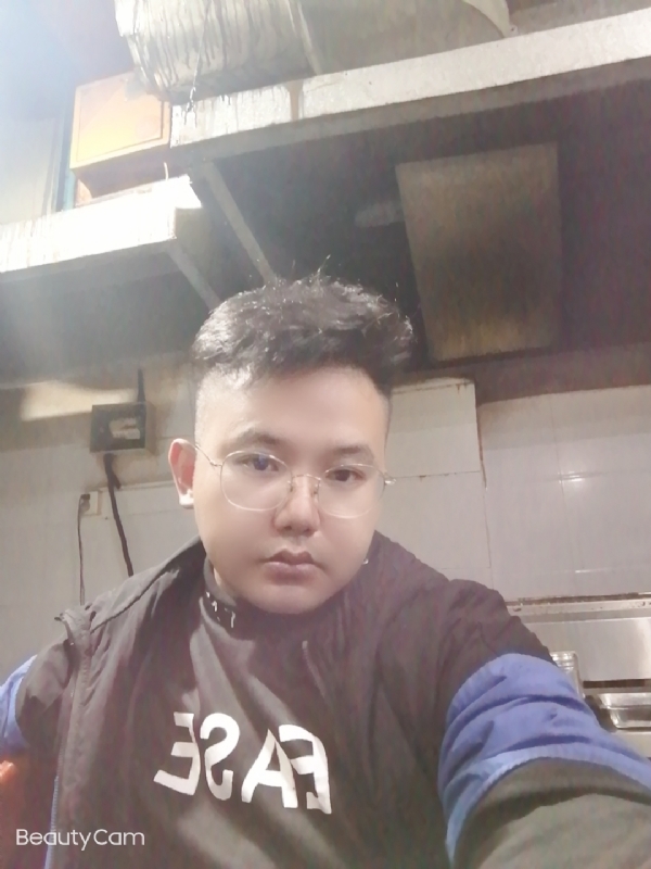 棒哥的第一张照片--淄博相亲服务中心