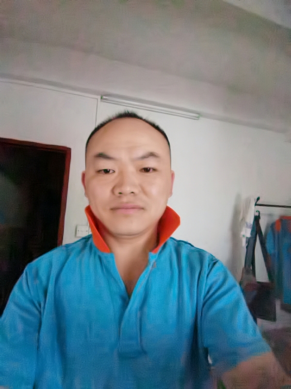 与子携老的第五张照片--淄博相亲服务中心