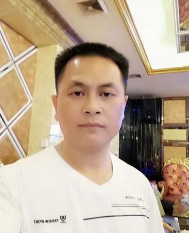 小梁的第一张照片--淄博相亲服务中心