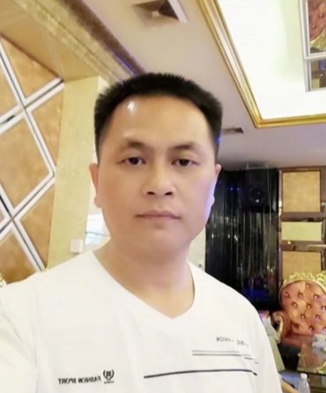 小梁的第二张照片--淄博相亲服务中心