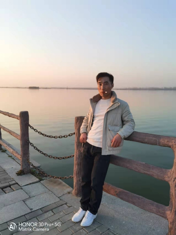 望月兔的第一张照片--淄博相亲服务中心