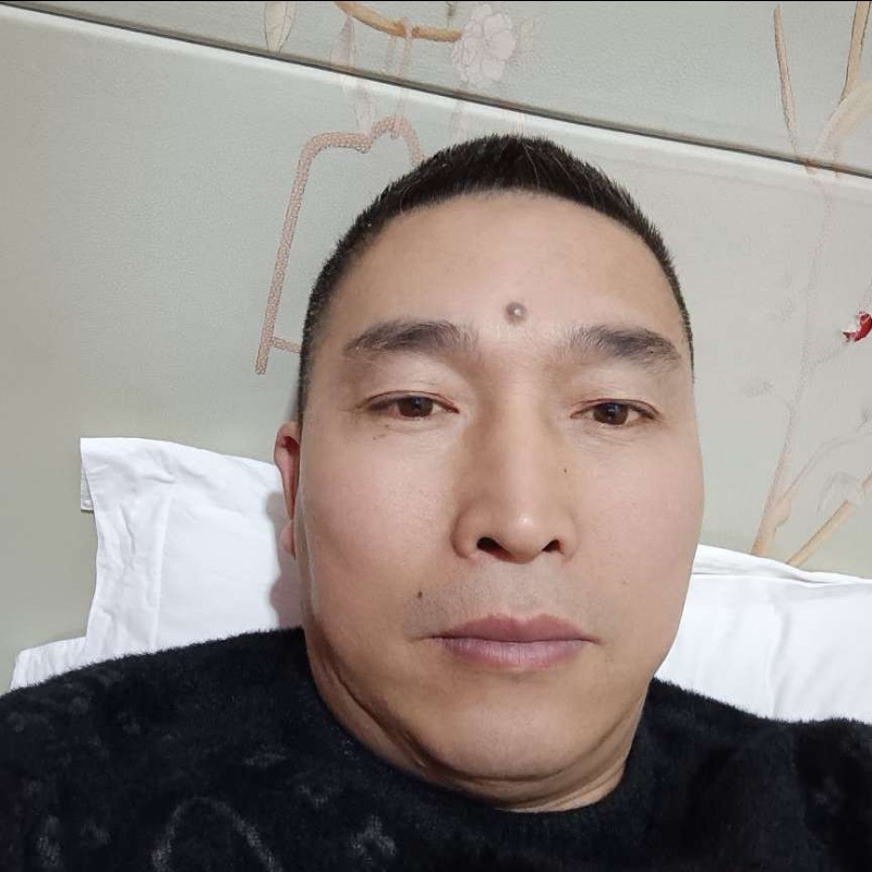 痴情男的第一张照片--淄博相亲服务中心