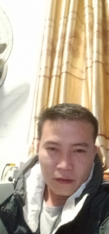 一个人的烟火的第一张照片--淄博相亲服务中心