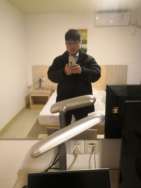 胡先生的第二张照片--淄博相亲服务中心