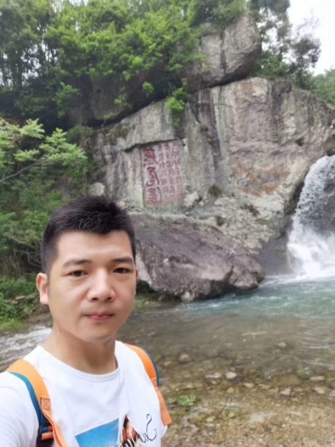 愿得一人心的第一张照片--淄博相亲服务中心