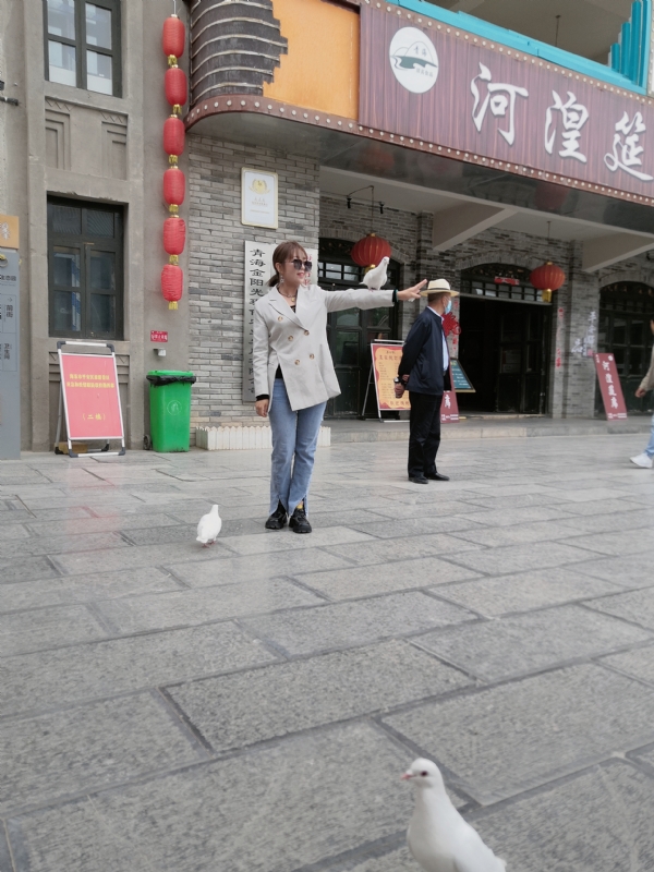 艳艳的第一张照片--淄博相亲服务中心