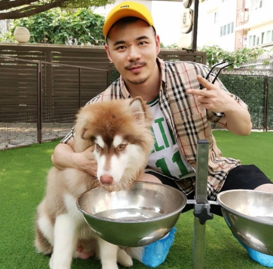 坚持的第一张照片--淄博相亲服务中心