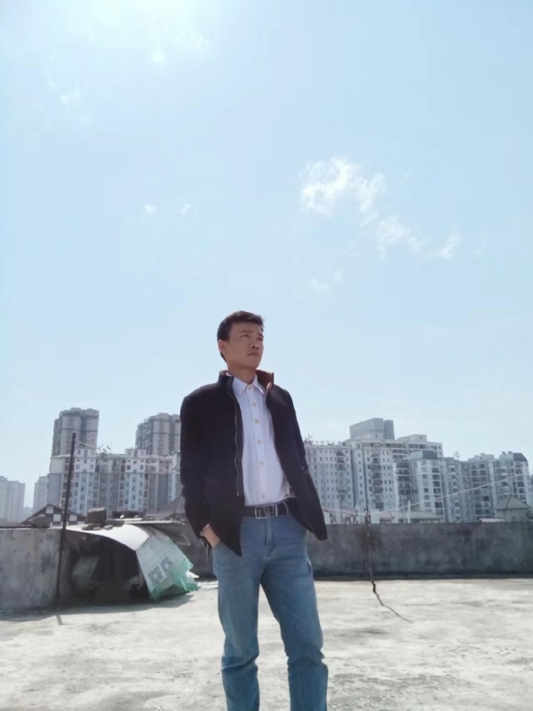 蓝色心情的第一张照片--淄博相亲服务中心