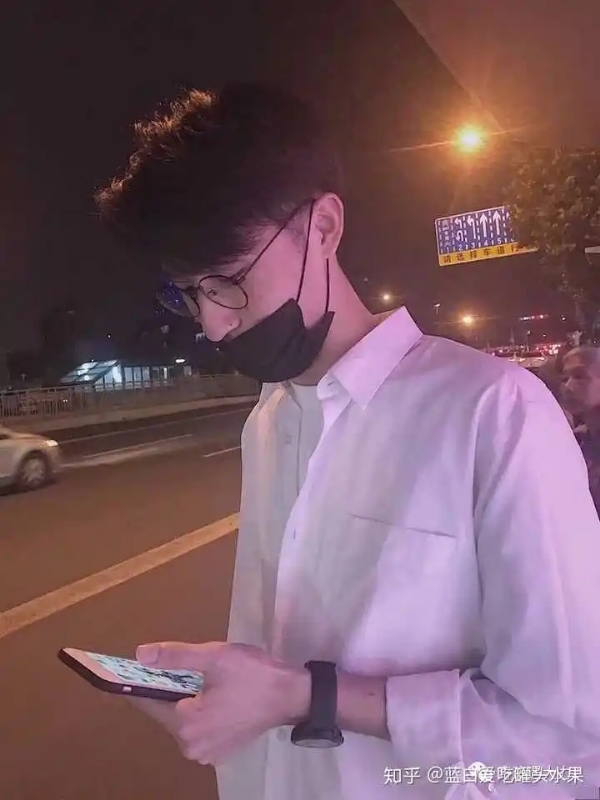 情圣的第一张照片--淄博相亲服务中心