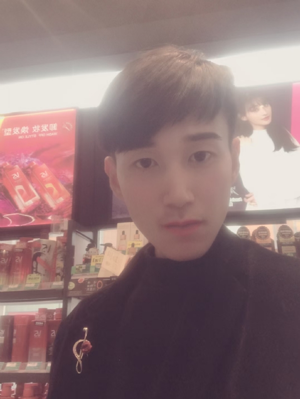 唯美的爱情故事的第一张照片--淄博相亲服务中心