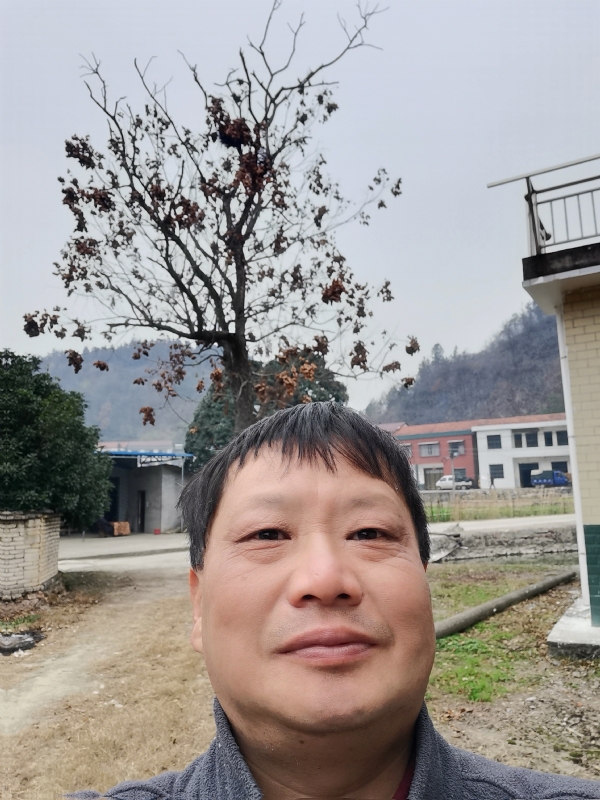 苏众青春冲浪的第一张照片--淄博相亲服务中心