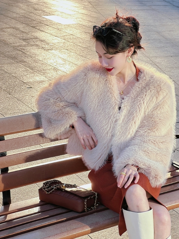 雷小姐的第一张照片--淄博相亲服务中心