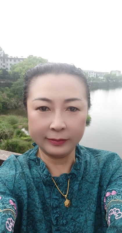 雨中情的第一张照片--淄博相亲服务中心