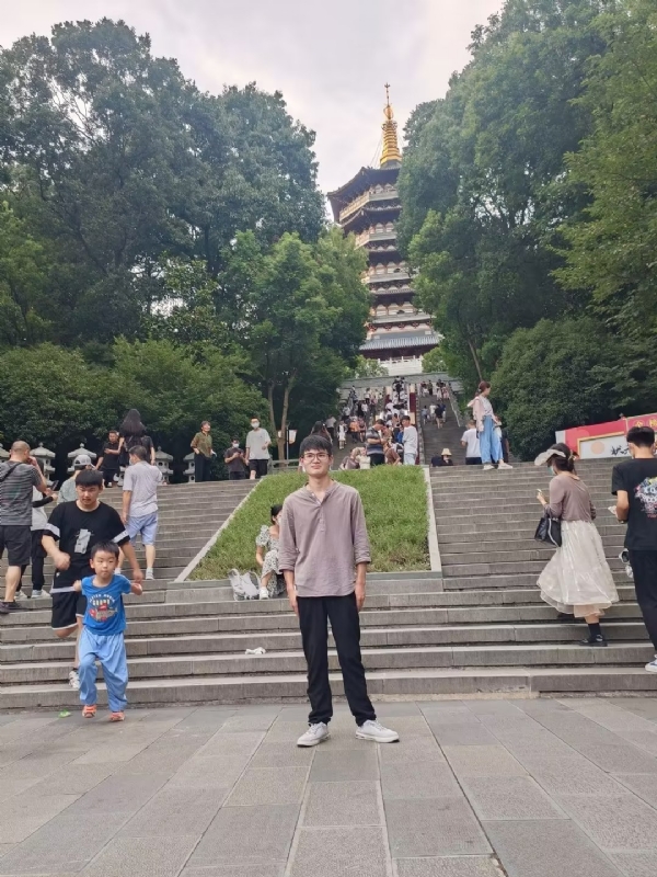 阳光男孩的第五张照片--淄博相亲服务中心