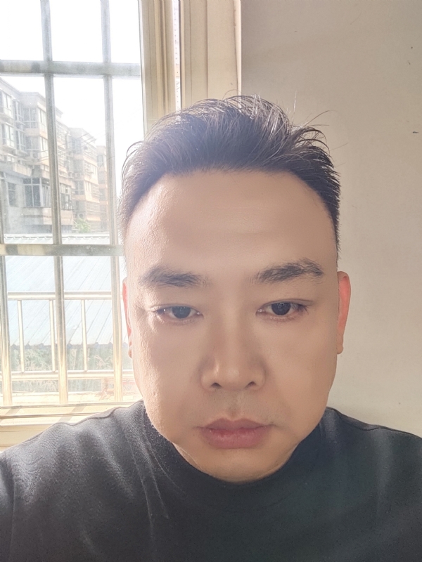 爱人先爱己的第一张照片--淄博相亲服务中心