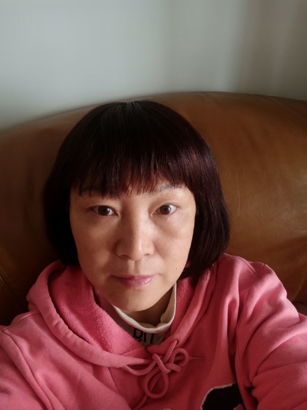 红玫瑰的第一张照片--淄博相亲服务中心