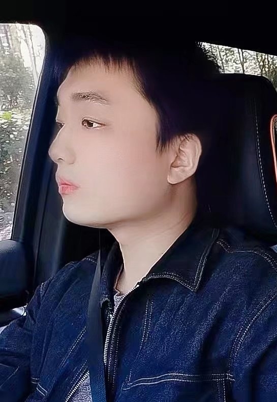 凉锦年的第一张照片--淄博相亲服务中心