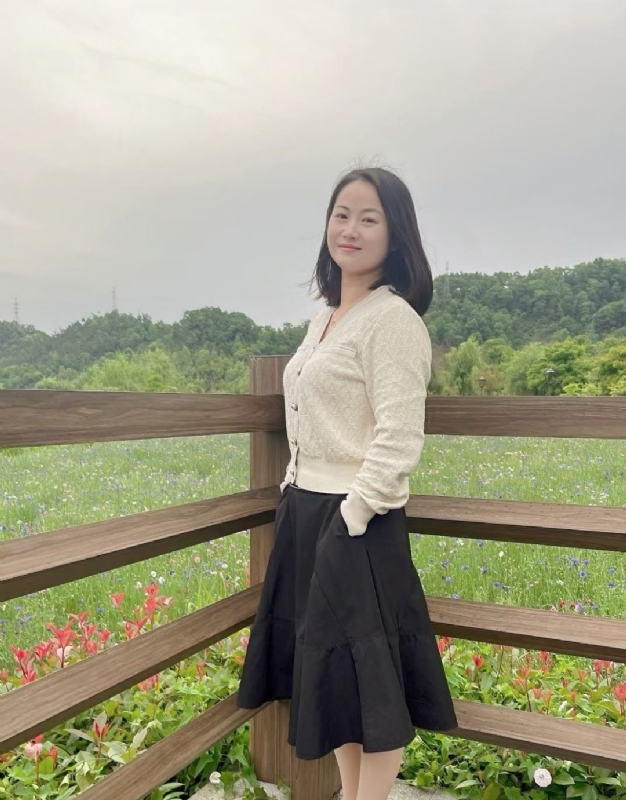 琴儿的第一张照片--淄博相亲服务中心