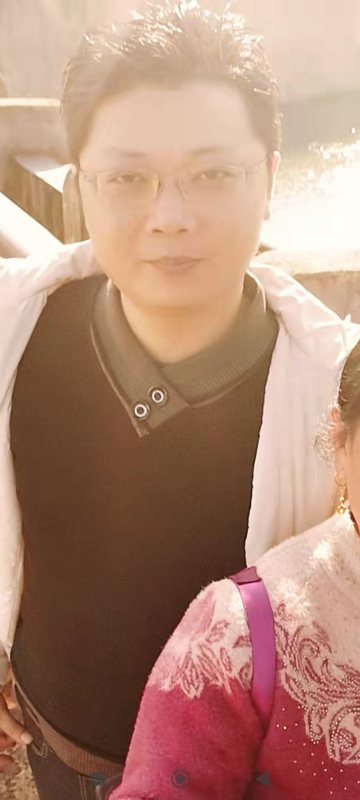 邓生的第二张照片--淄博相亲服务中心