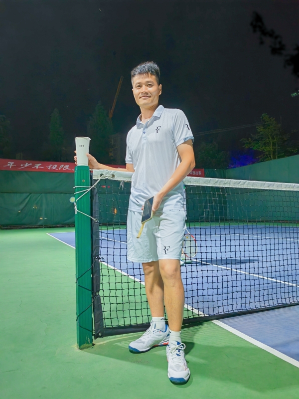 网球罗的第五张照片--淄博相亲服务中心