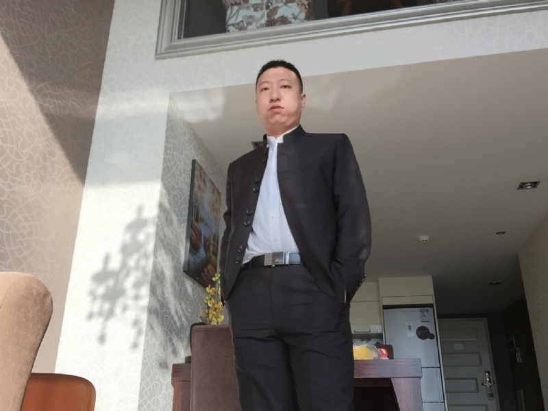 雅小炁的第一张照片--淄博相亲服务中心