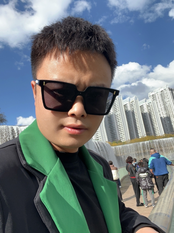 子阳的第一张照片--淄博相亲服务中心