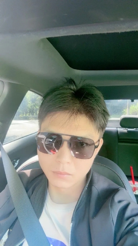 怀念的第一张照片--淄博相亲服务中心