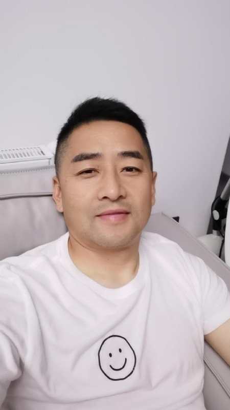 向阳而生的第一张照片--淄博相亲服务中心