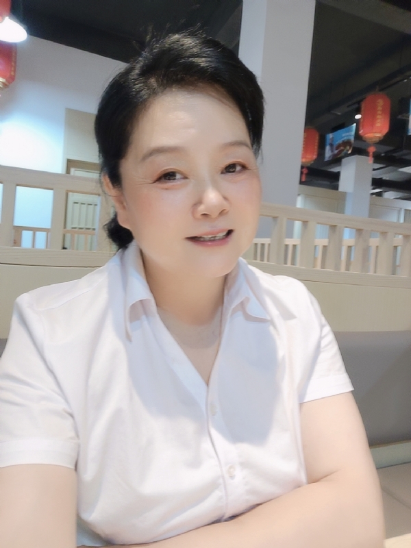 丁姐爱生活的第一张照片--淄博相亲服务中心