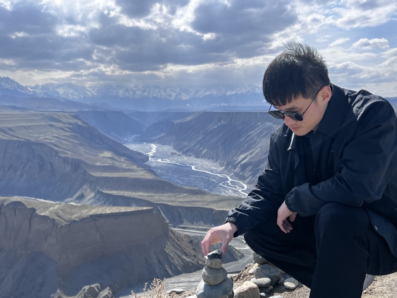 蓦然回首的第一张照片--淄博相亲服务中心