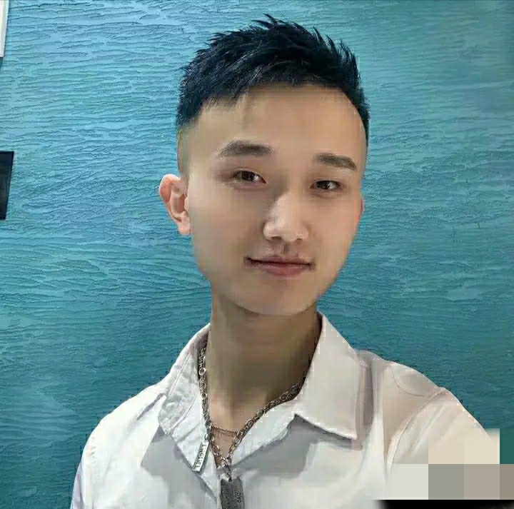 小哥哥的第一张照片--淄博相亲服务中心