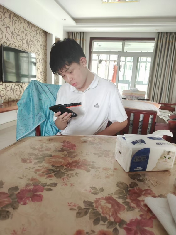 铁在烧的第一张照片--淄博相亲服务中心