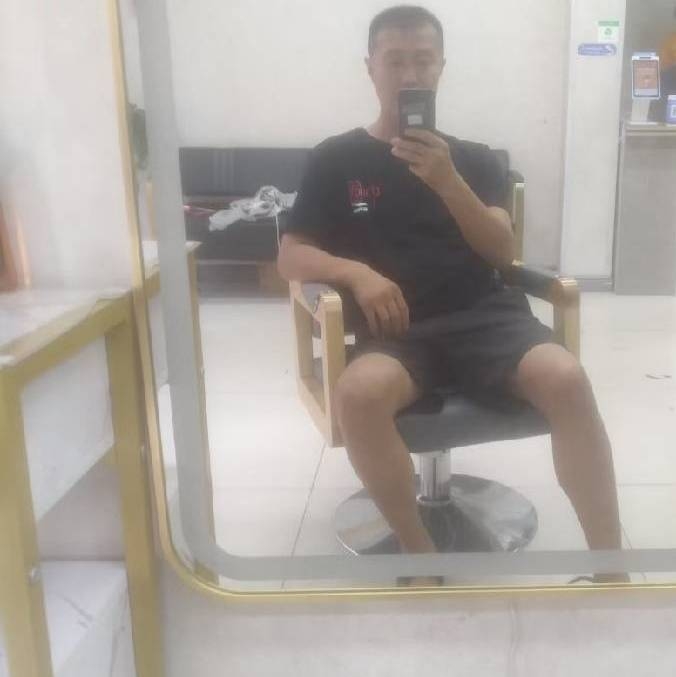 闫杰的第一张照片--淄博相亲服务中心