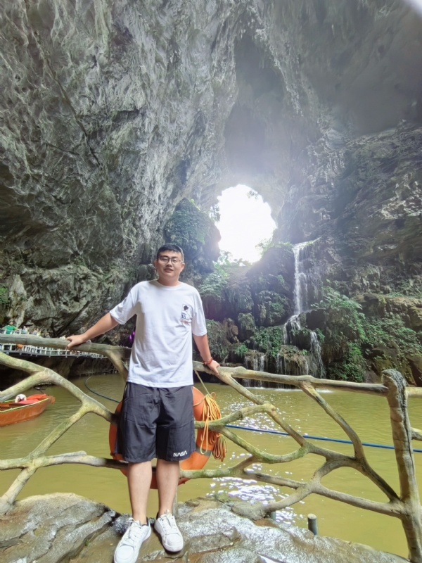 慎独的第二张照片--淄博相亲服务中心