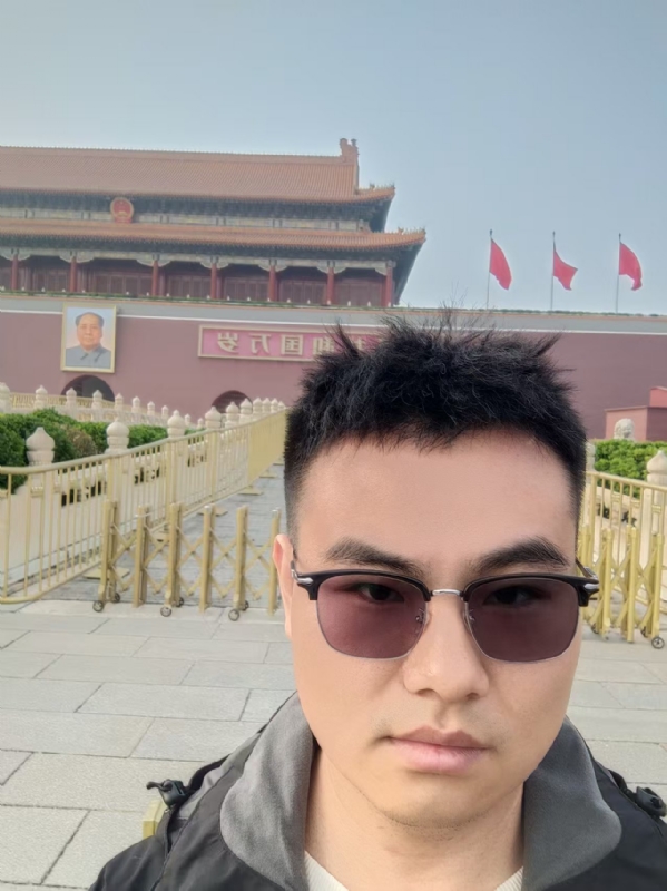 喧嚣的风的第一张照片--淄博相亲服务中心