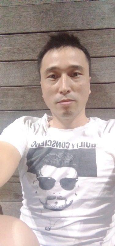 笑看一切的第一张照片--淄博相亲服务中心