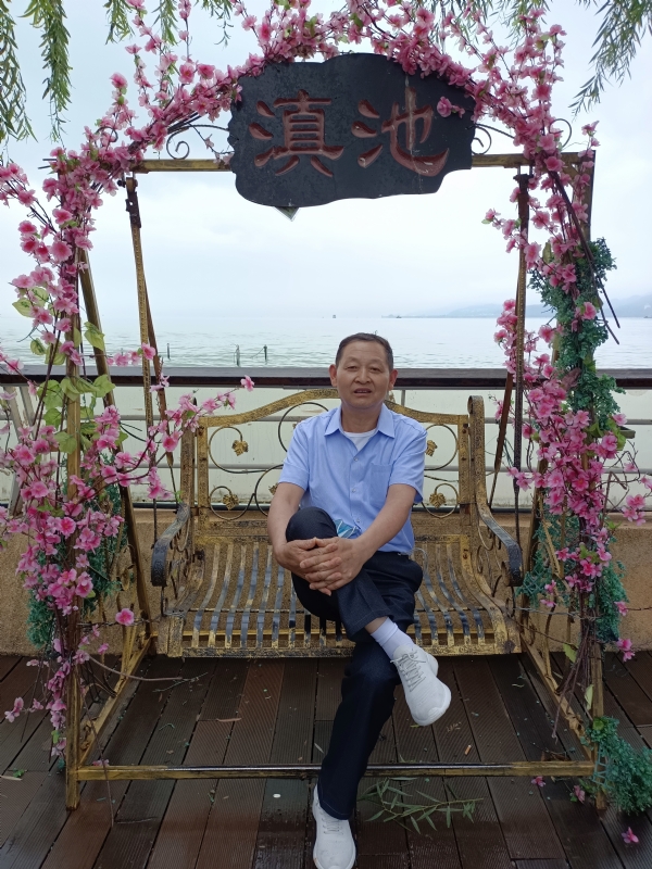 奋斗的第二张照片--淄博相亲服务中心