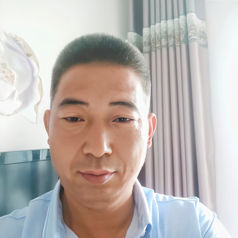 雨中漫步的第一张照片--淄博相亲服务中心